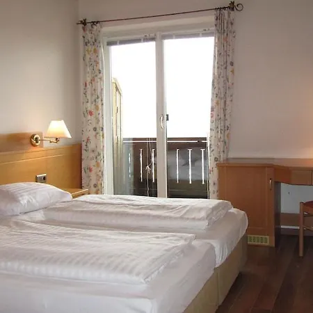 Schöne Aussicht Hotel 3*