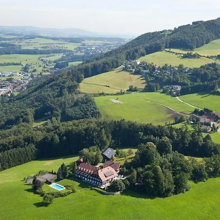 Schöne Aussicht Hotel 3*