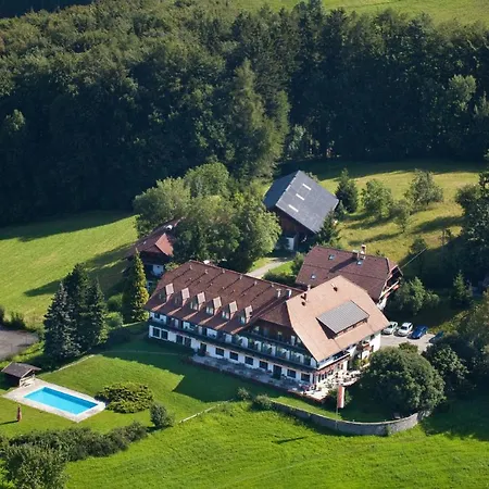 Schöne Aussicht 3*
