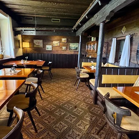 シェーネ アオズィヒト ホテル