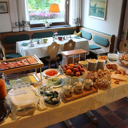 Ξενοδοχείο Schoene Aussicht 3*