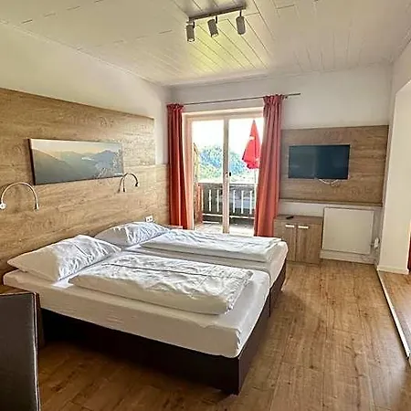 Schoene Aussicht Hotel 3*