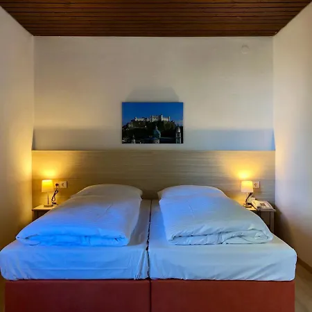 Hotel Schoene Aussicht Salzburg