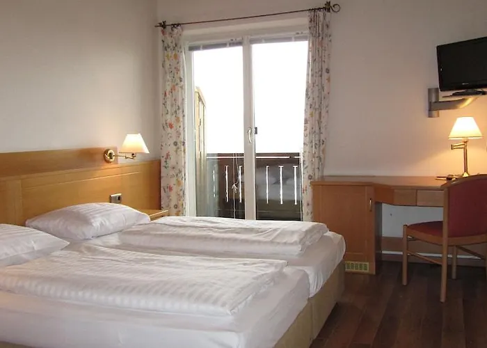 Schoene Aussicht Hotel 3*