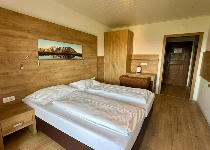 Hotel Schoene Aussicht