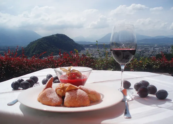 Hotel Schoene Aussicht Salzburg