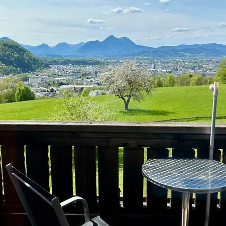 Hotel Schoene Aussicht 3*