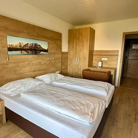 Hotel Schoene Aussicht